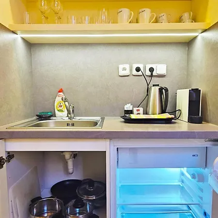 Ξενοδοχείο με διαμερίσματα Karlova - Mostecka 10 St Depandance 4*