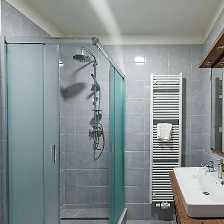 Karlova - Mostecka 10 St Depandance 4* براغ