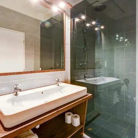 Karlova - Mostecka 10 St Depandance Πράγα