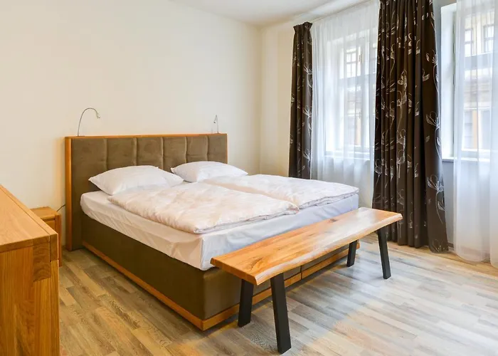 アパートホテル Karlova - Mostecka 10 St Depandance 4*