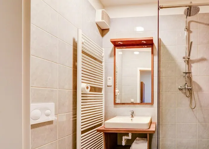 Karlova - Mostecka 10 St Depandance