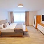 Karlova - Mostecka 10 St Depandance Aparthotel Praga